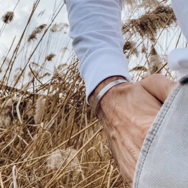Bracelet jonc argenté pour homme ajustable